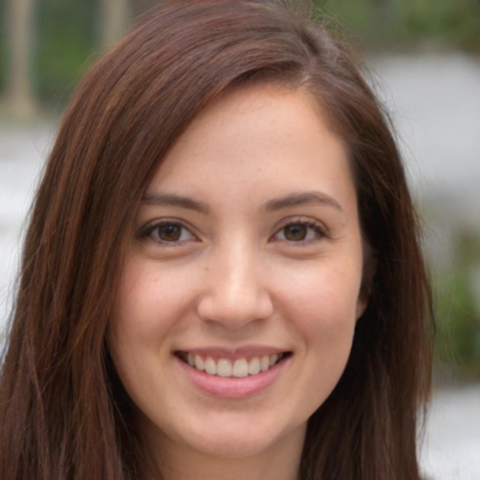 Portrait of Nadia Farouk, mobile app project coordinator